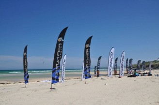 Kitesurfing at the Bluff, Cornwall